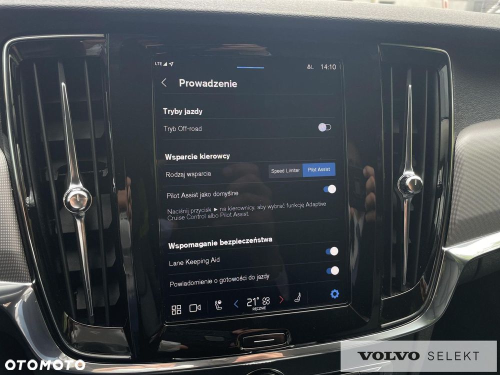 Volvo V90 Cross Country - 16