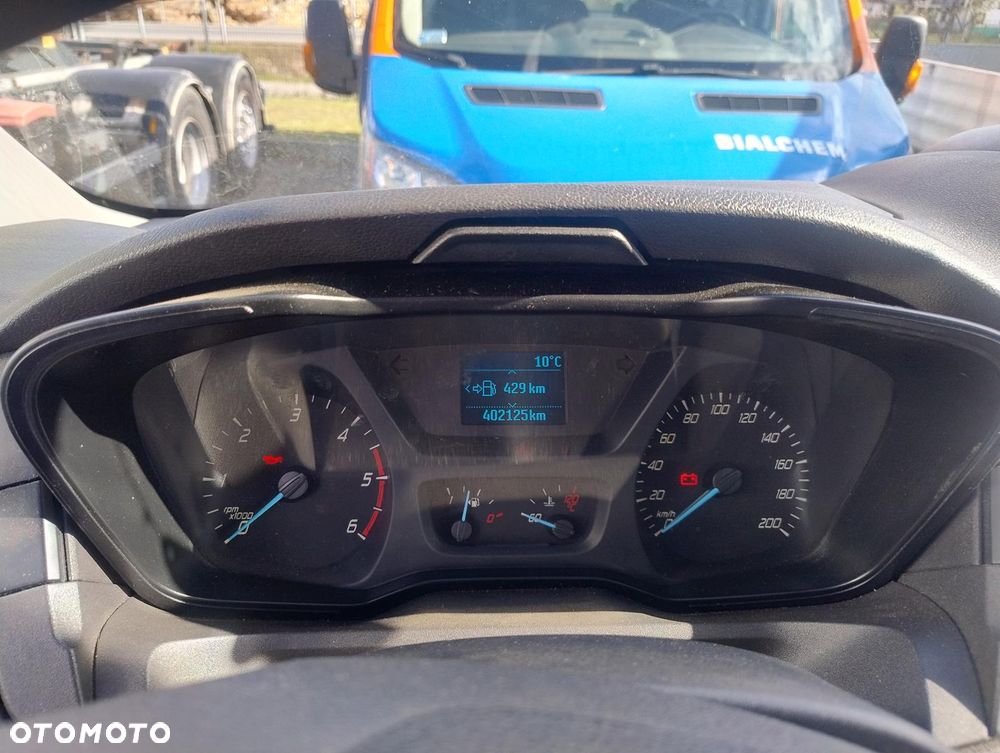 Ford Transit - 9