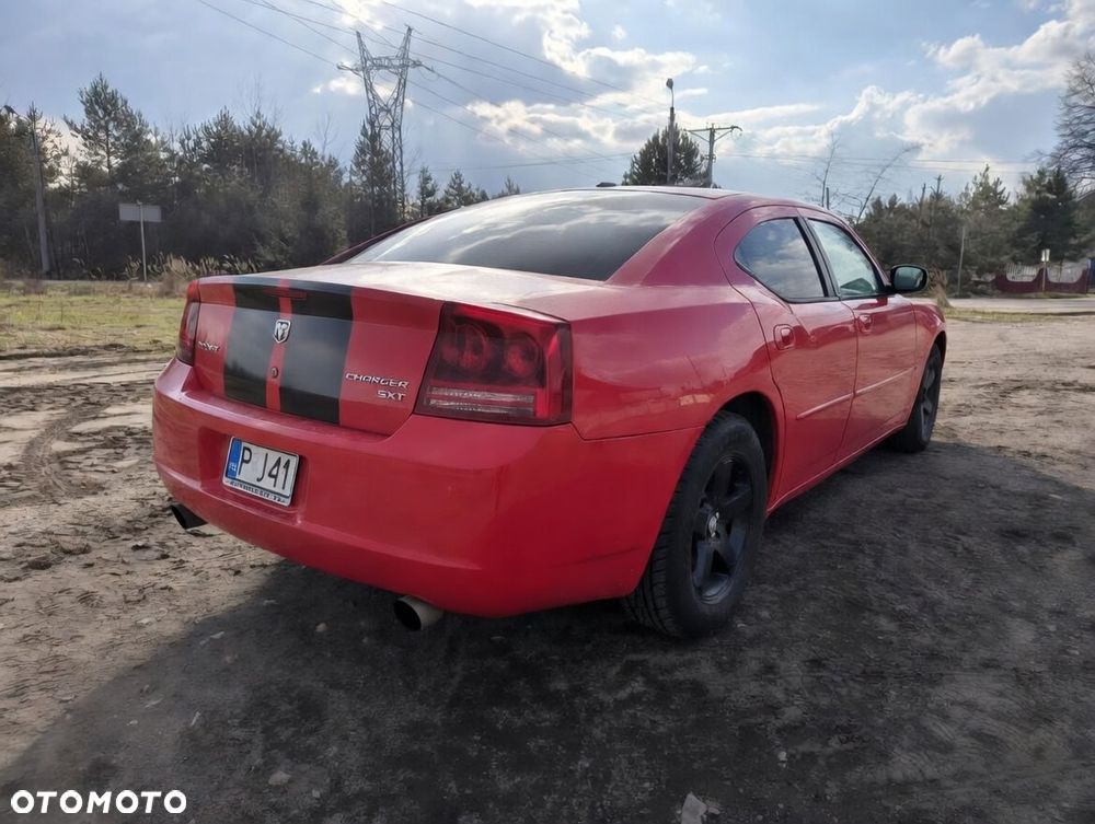 Dodge Charger 3.5 V6 SXT - 7