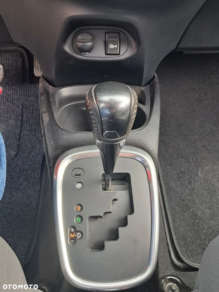 Toyota Yaris 1.5 Selection CVT - 17