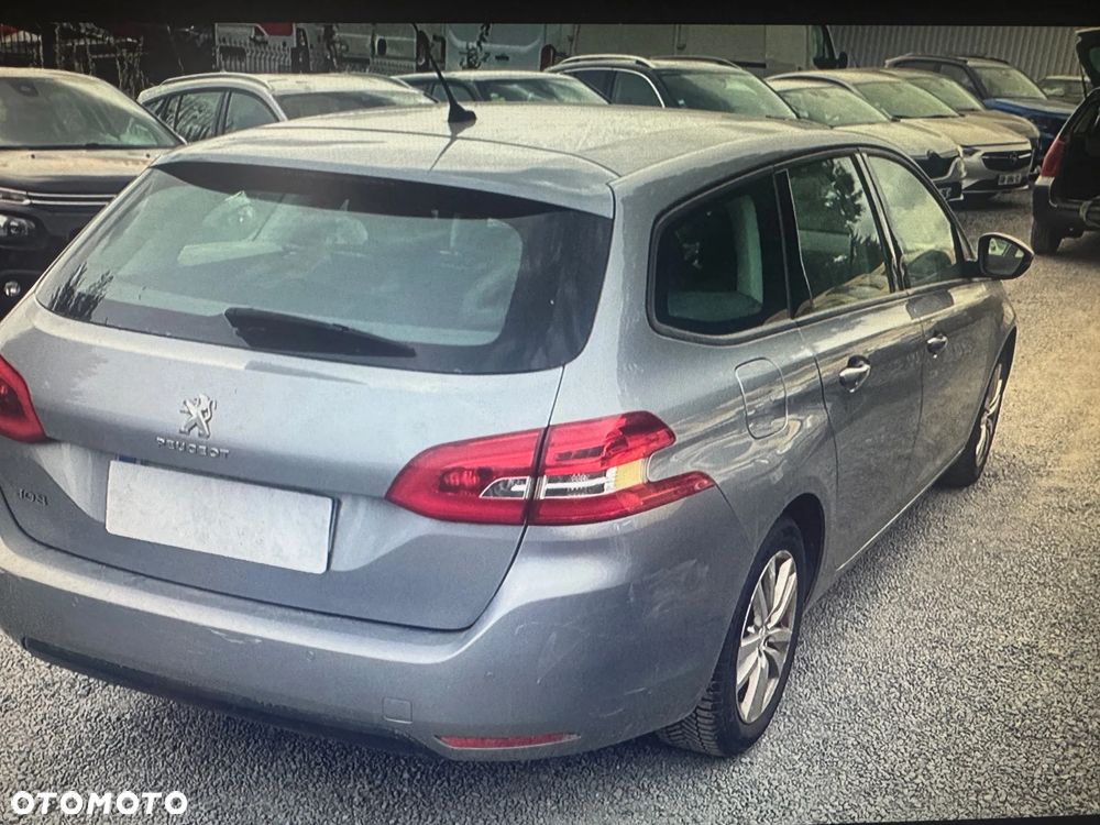 Peugeot 308 SW 1.5 BlueHDi Business Line S&S - 4