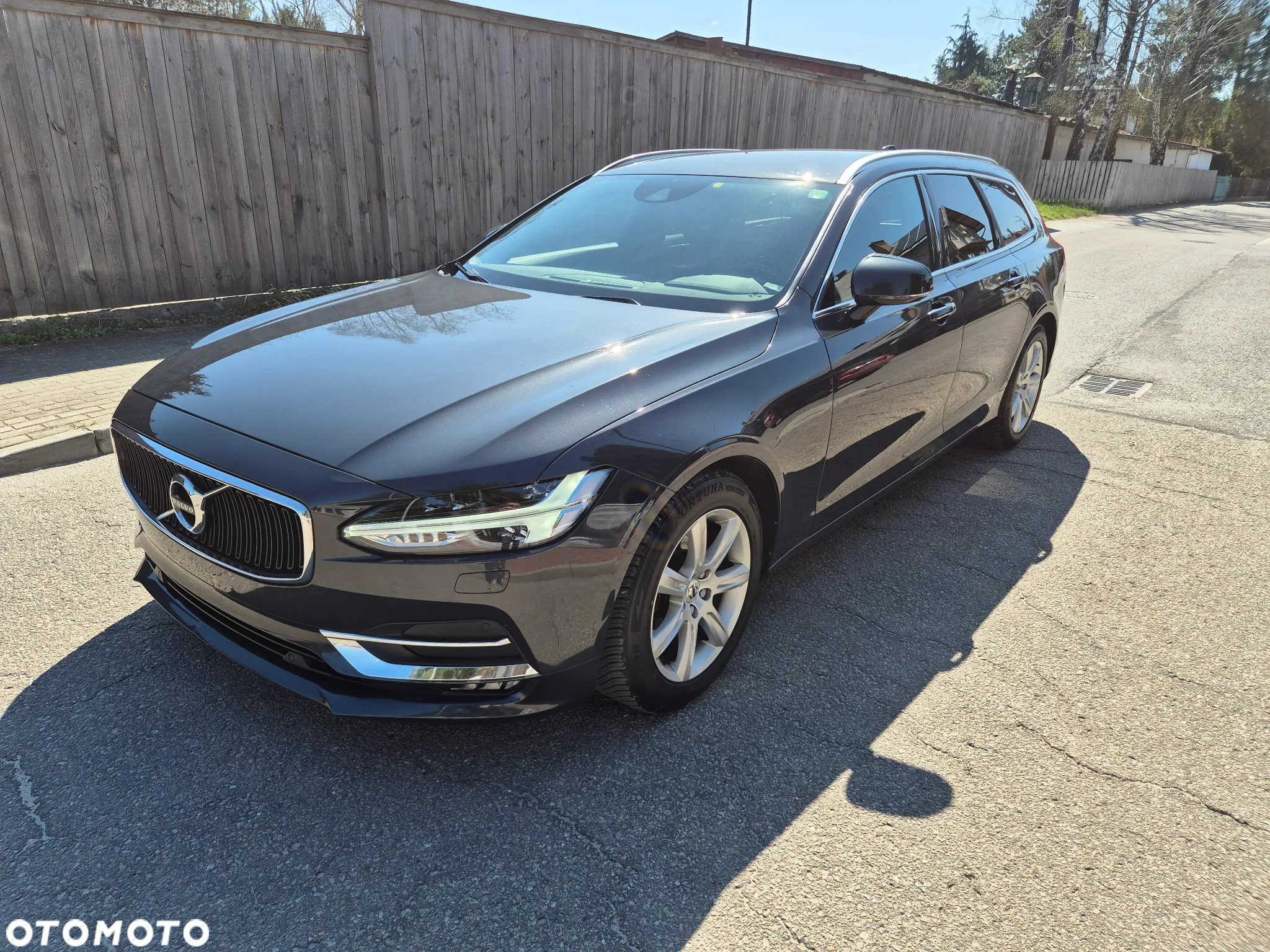 Volvo V90 D4 Geartronic Momentum Pro - 36