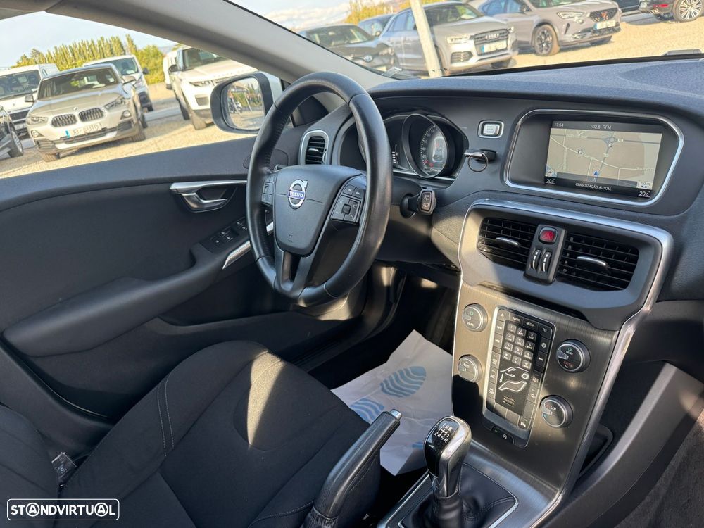 Volvo V40 2.0 D2 Momentum - 10