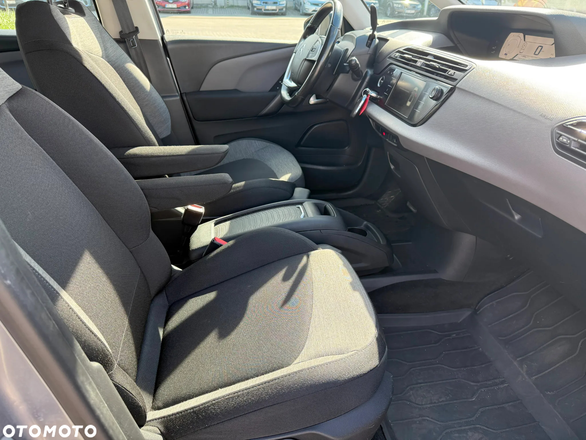 Citroën C4 Picasso - 12