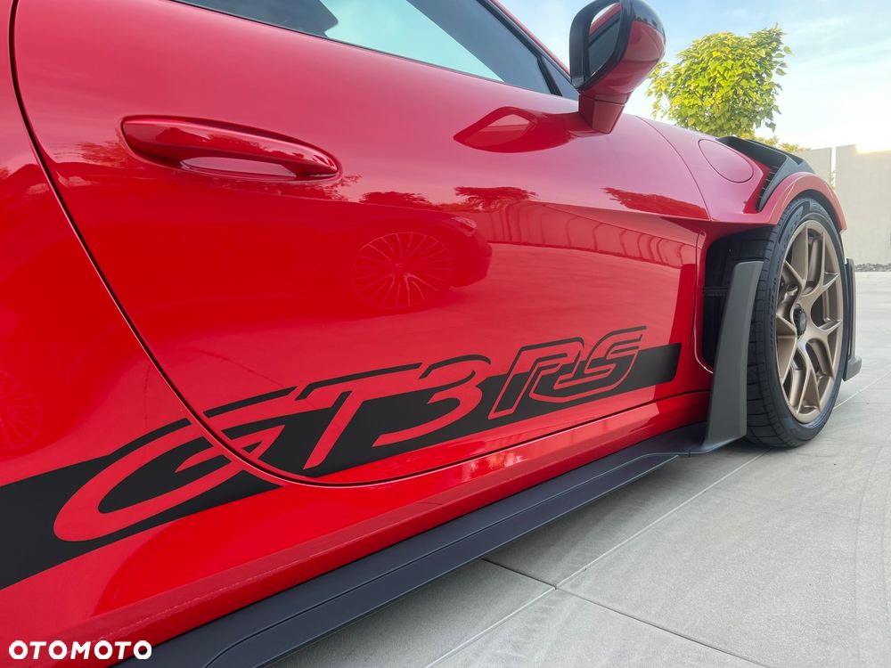 Porsche 911 GT3 RS - 24