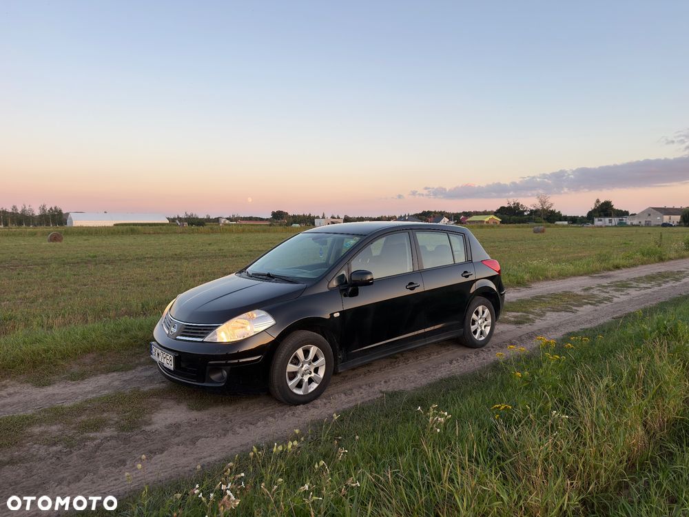 Nissan Tiida - 3