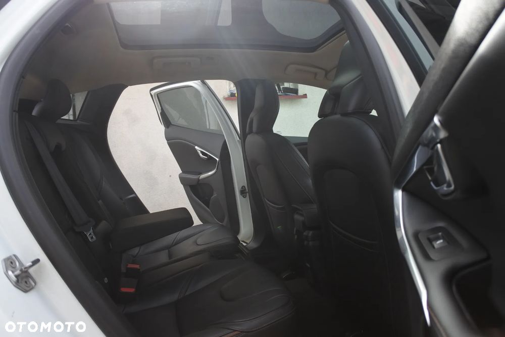 Volvo V40 Cross Country D3 Geartronic Summum - 8