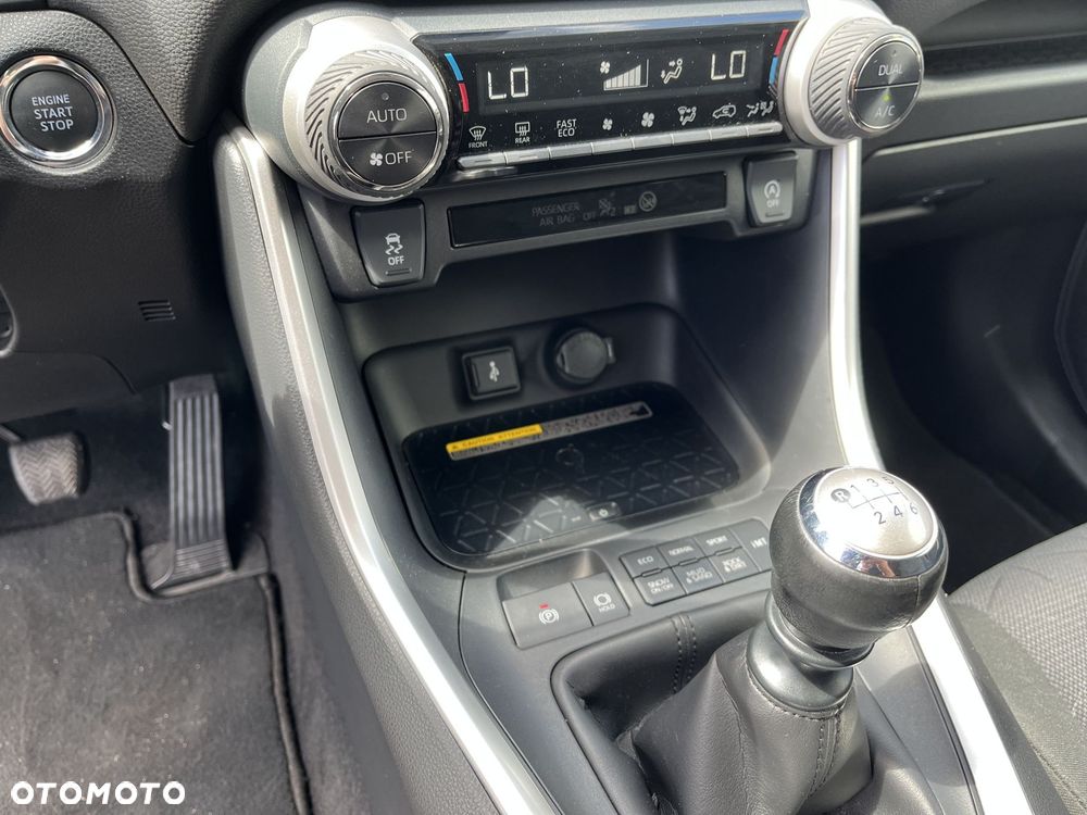 Toyota RAV4 2.0 Comfort 4x4 - 18