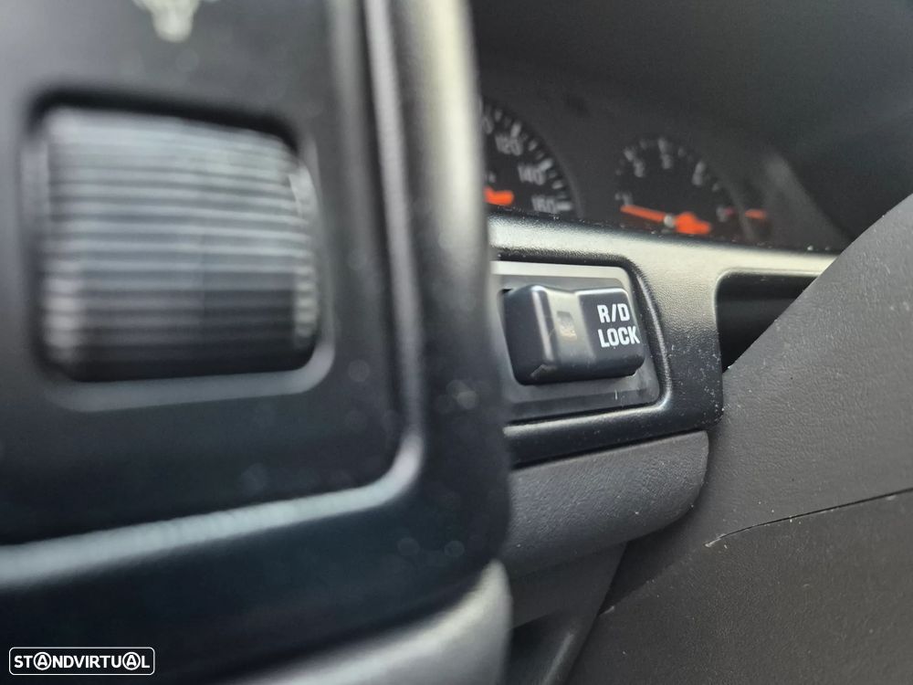 Mitsubishi L200 2.5 TD CD Strakar AC+ABS - 15