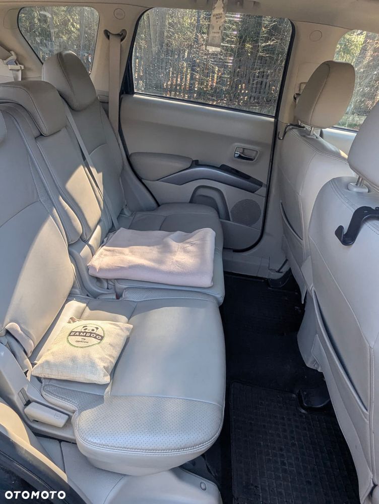 Mitsubishi Outlander 2.0 DID Instyle - 13