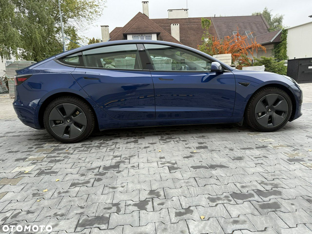 Tesla Model 3 - 7