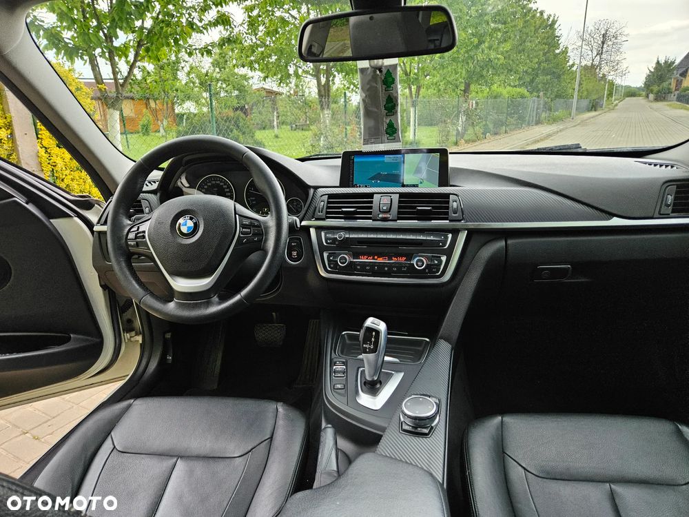 BMW Seria 3 318d Luxury Line - 10