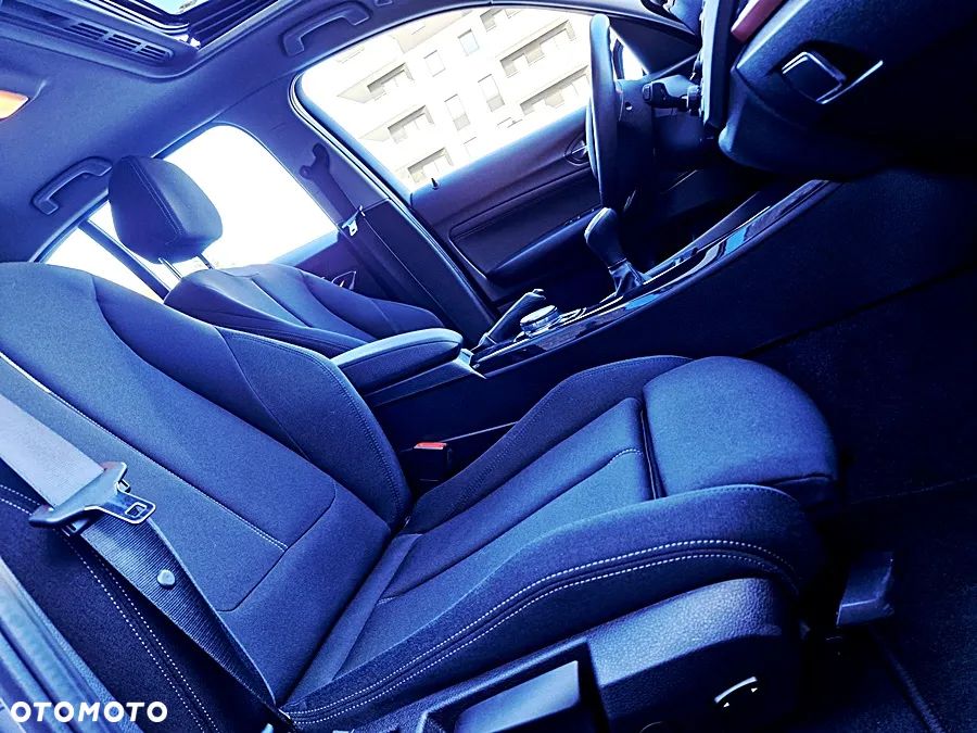 BMW Seria 1 118d xDrive Sport Line - 30