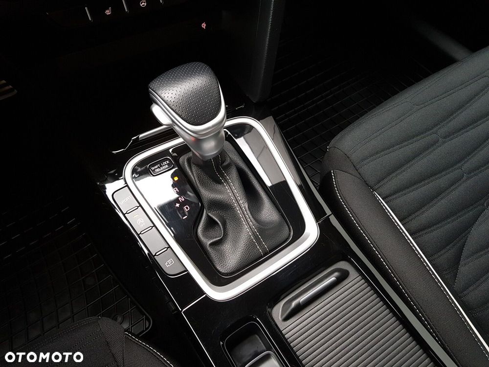 Kia ProCeed 1.5 T-GDI GT Line DCT - 24