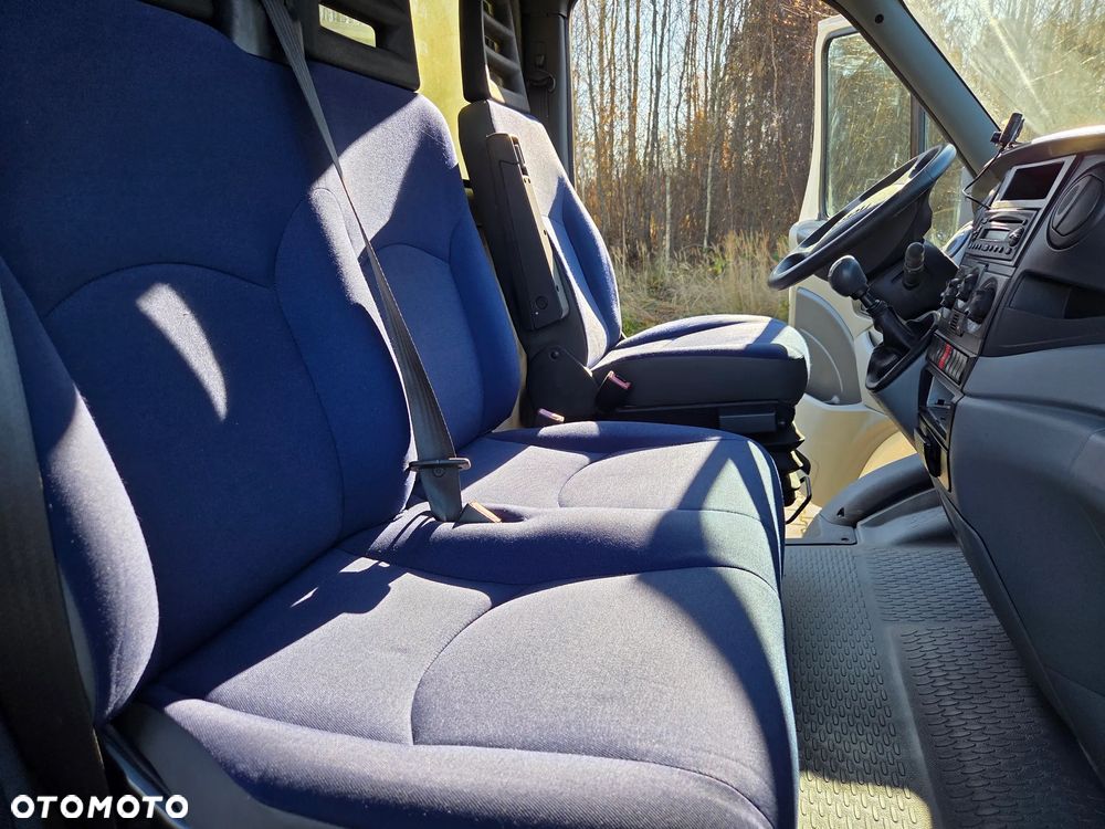 Iveco 40C18 winda 1000kg klima - 13