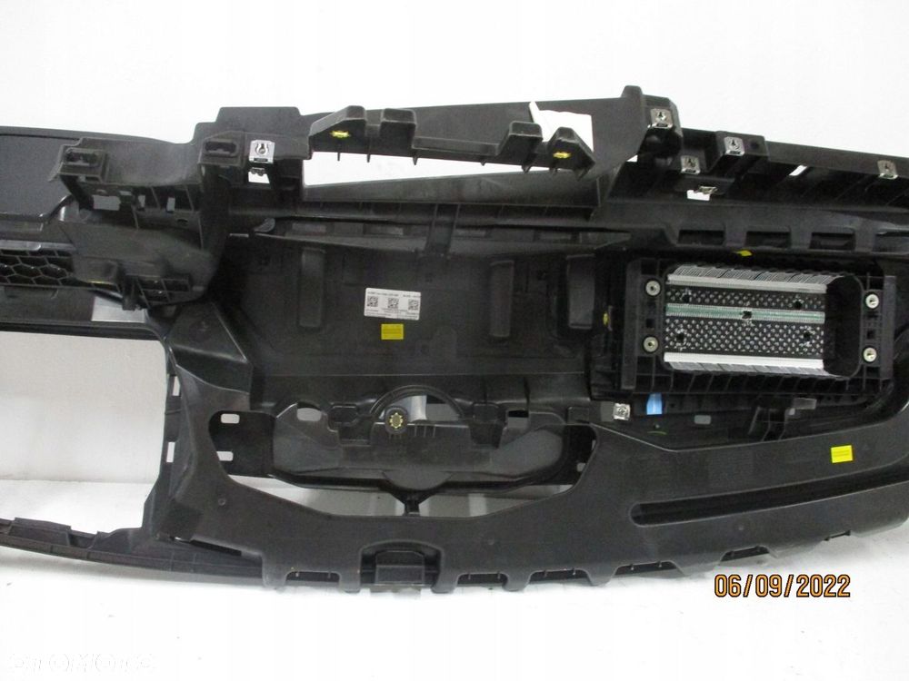 Konsola pulpit deska AUDI A6 4K0 HEAD UP - 9