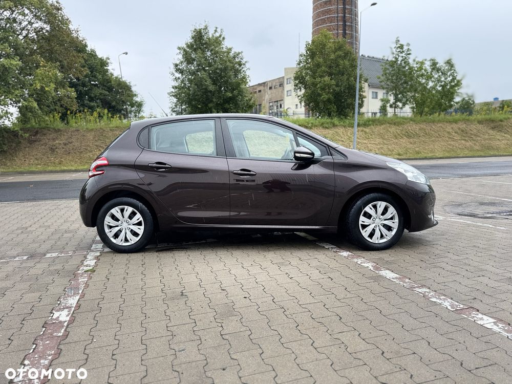 Peugeot 208 - 2