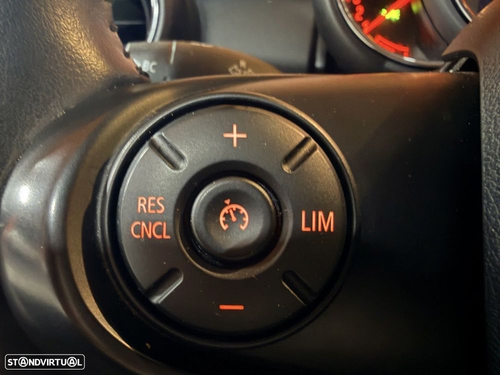 MINI 3 Portas One Sport Edition — fotografia 16
