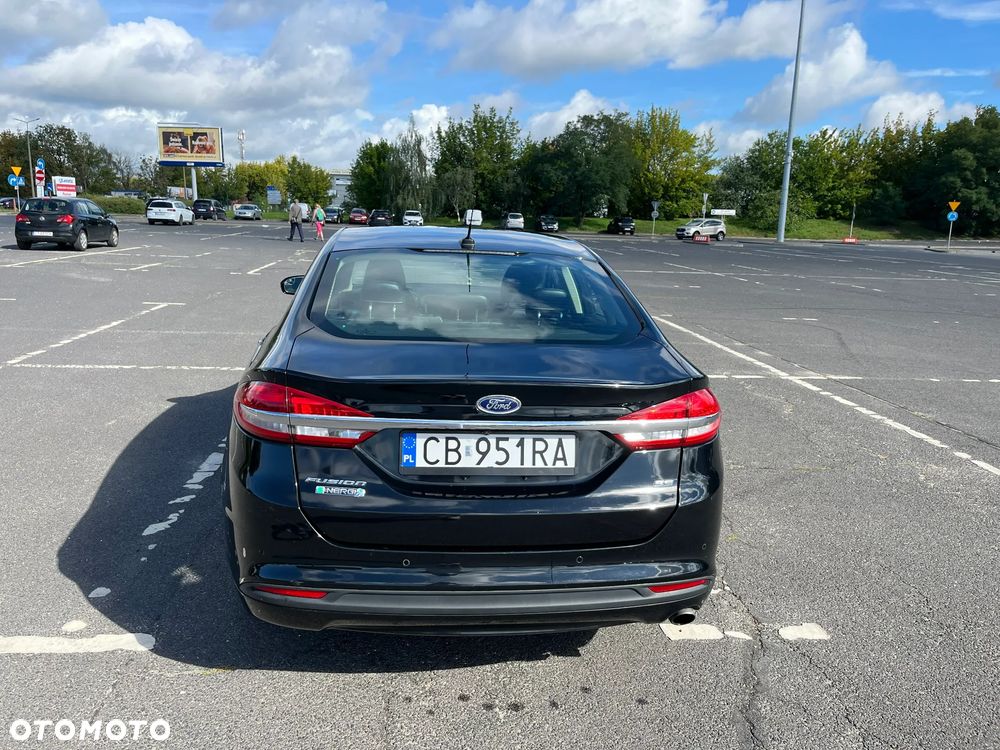 Ford Fusion - 5
