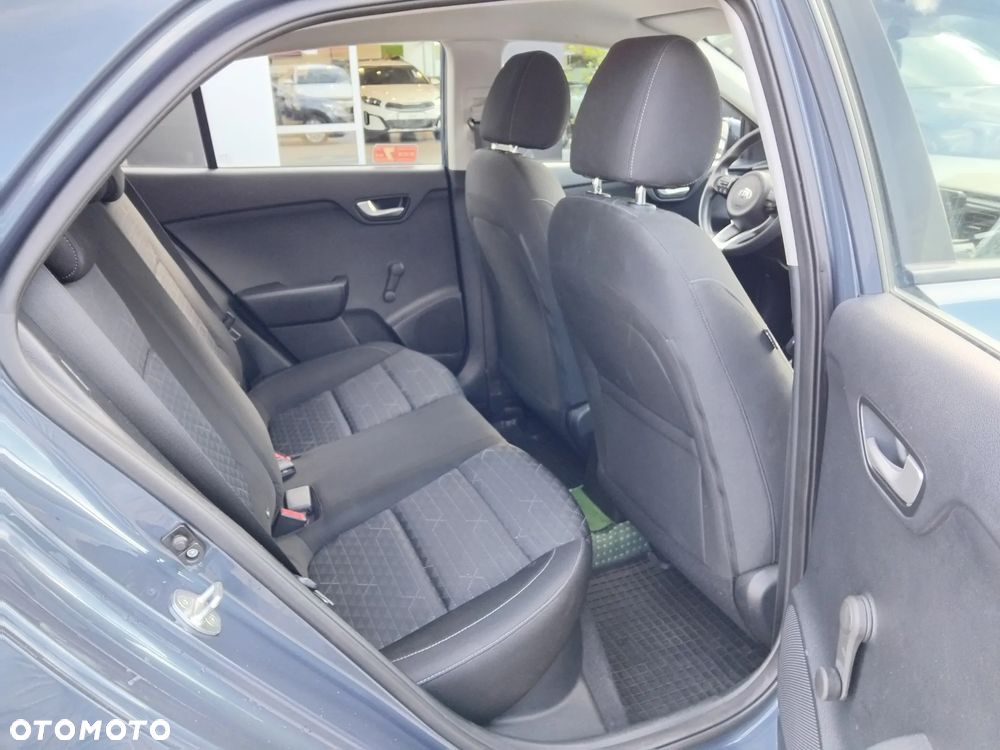 Kia Rio 1.2 M - 24