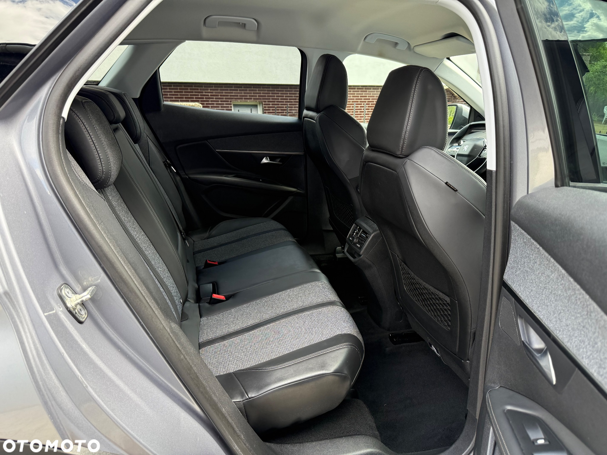 Peugeot 3008 1.2 PureTech Allure S&S EAT6 - 13