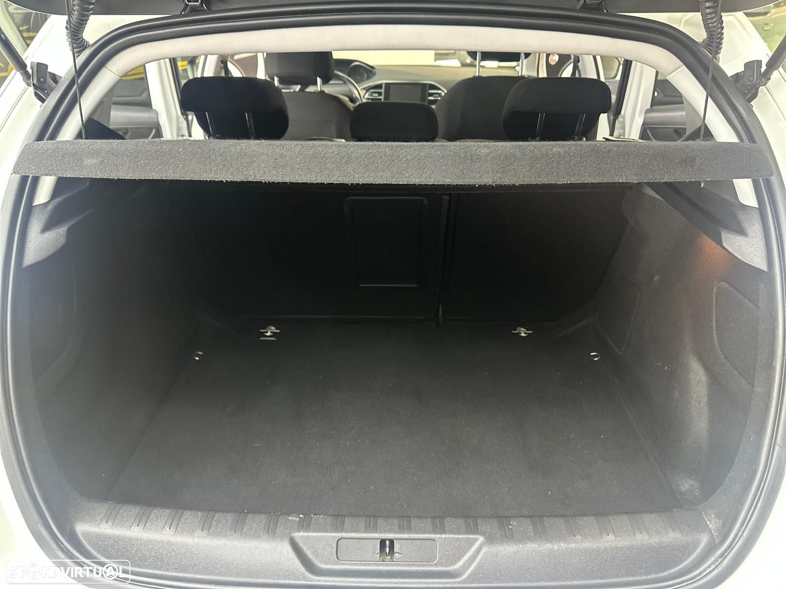 Peugeot 308 1.6 BlueHDi Style - 14