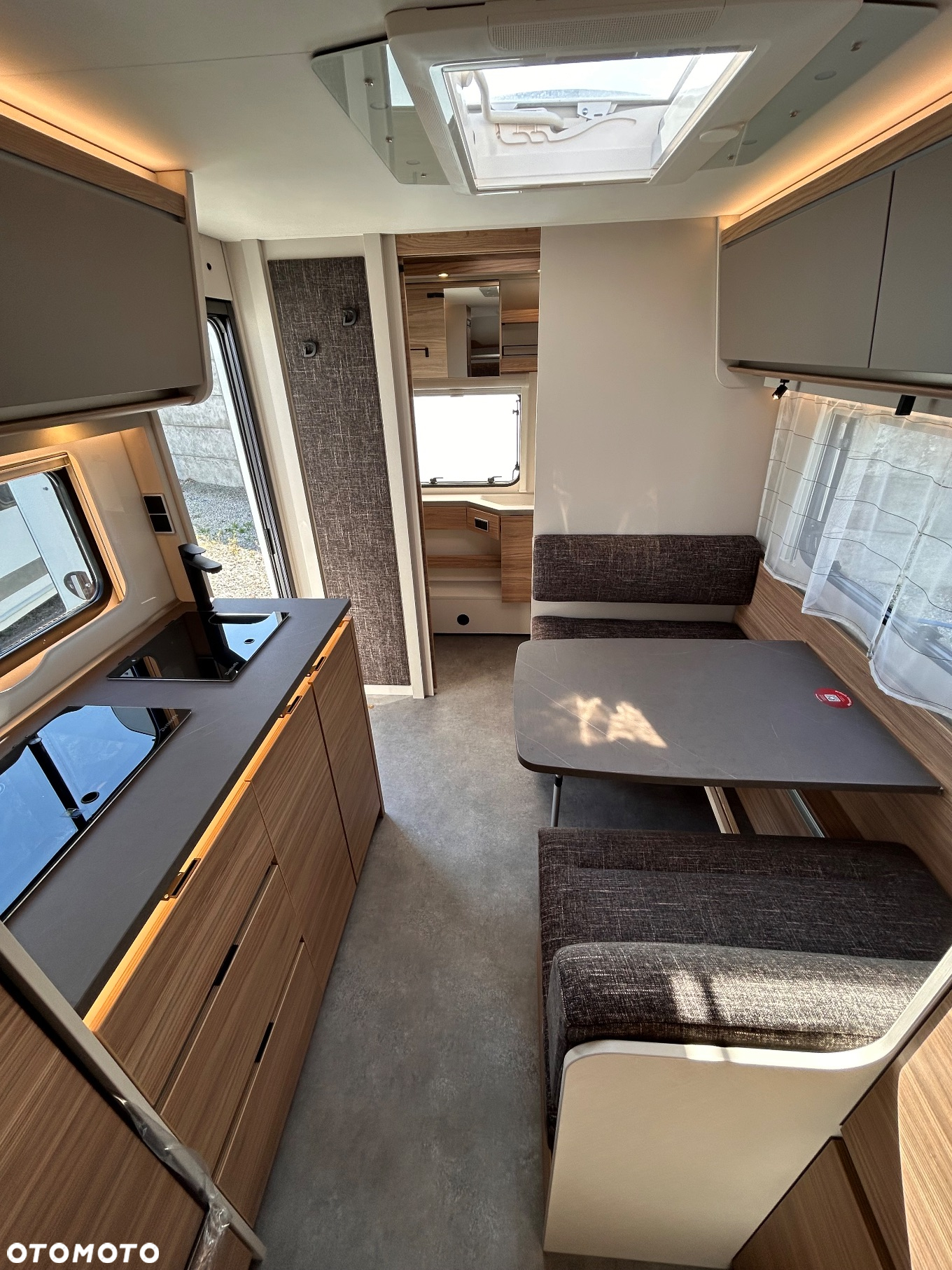 Dethleffs Nomad 490 EST - 8