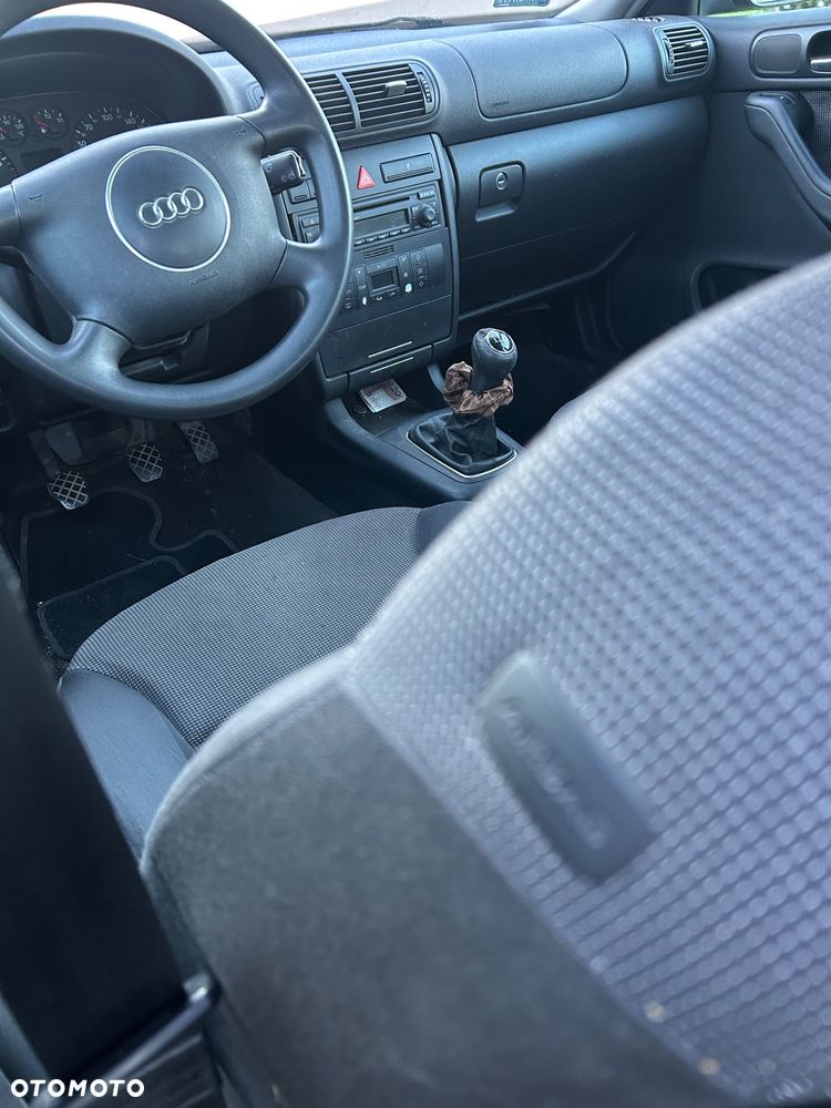 Audi A3 Sportback 1.6 Attraction - 5