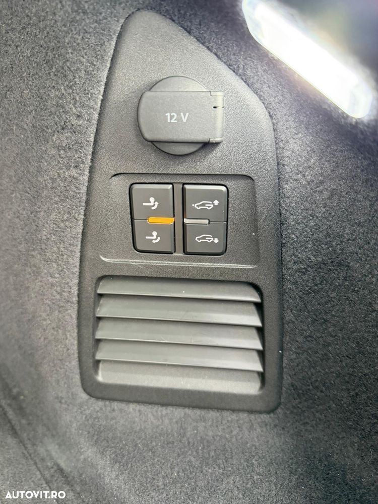 Volkswagen Touareg 3.0 V6 TDI 4Motion DPF Automatik Elegance - 11