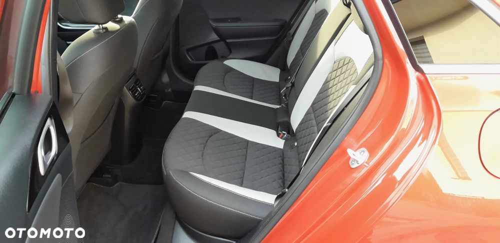 Kia Ceed 1.6 CRDi 128 Platinum Edition - 24