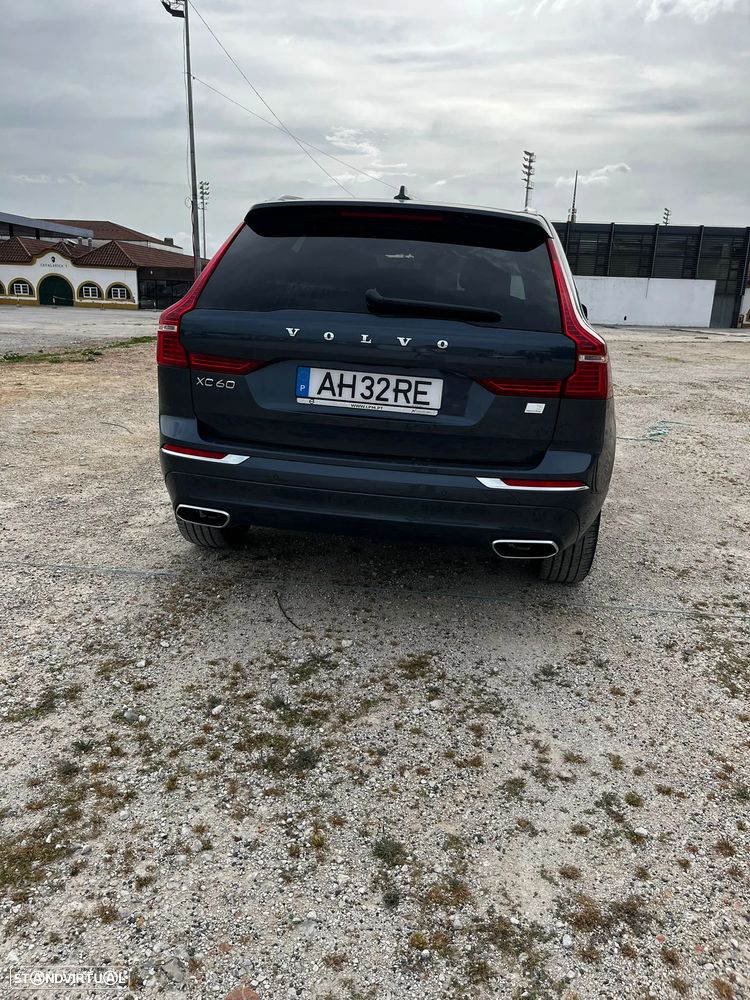 Volvo XC 60 2.0 T6 PHEV R-Design AWD - 4