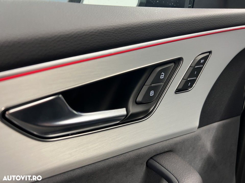 Audi Q8 - 11