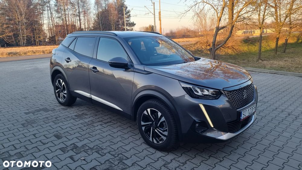 Peugeot 2008 1.5 BlueHDi Allure S&S EAT8 - 4