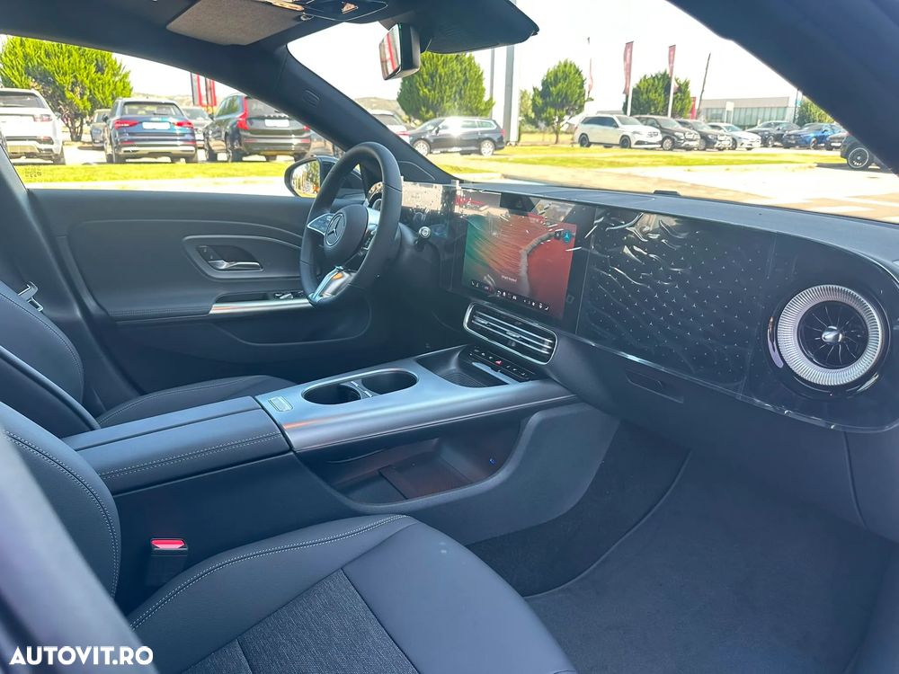 Mercedes-Benz CLA 350 4MATIC EQ Technologie - 13