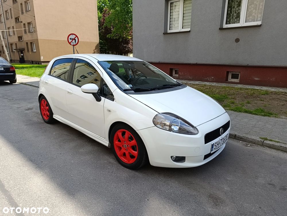Fiat Grande Punto - 2