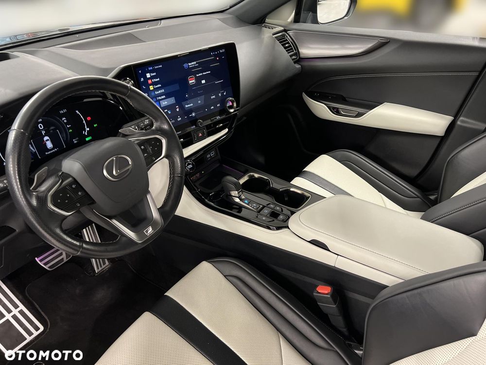 Lexus NX 350h F Sport AWD - 16
