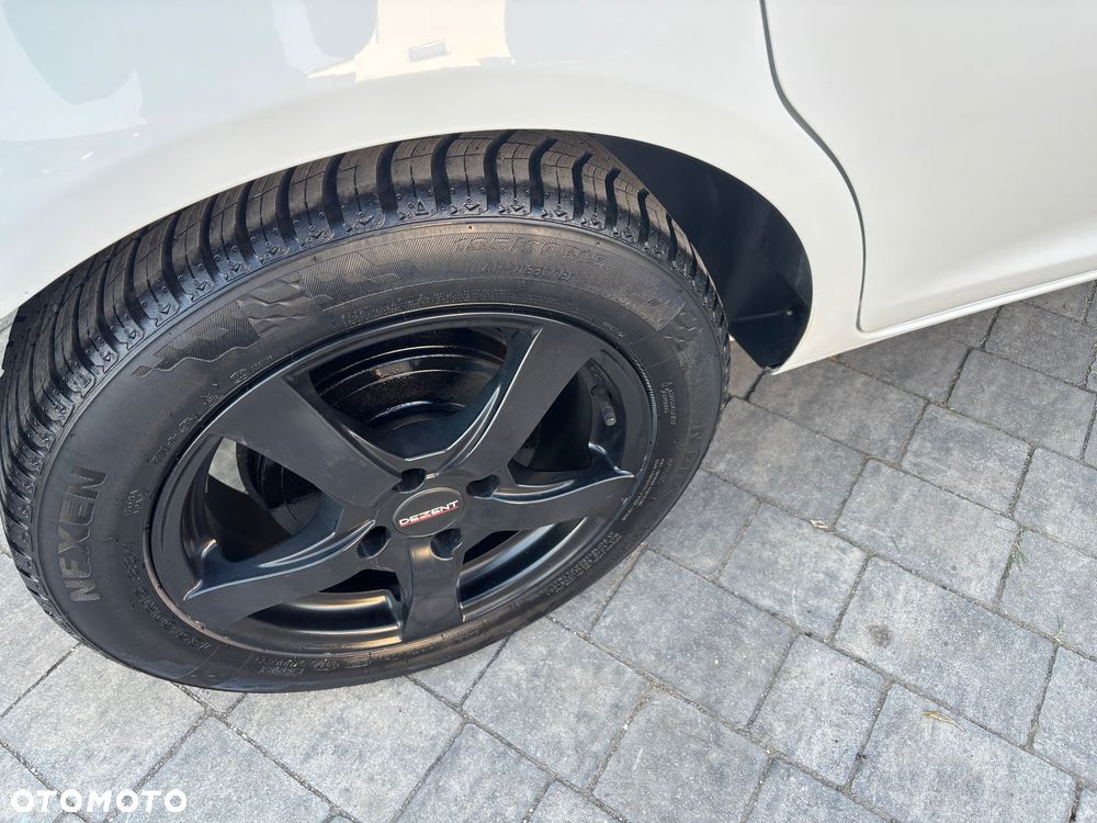 Opel Corsa 1.2 16V Essentia - 32