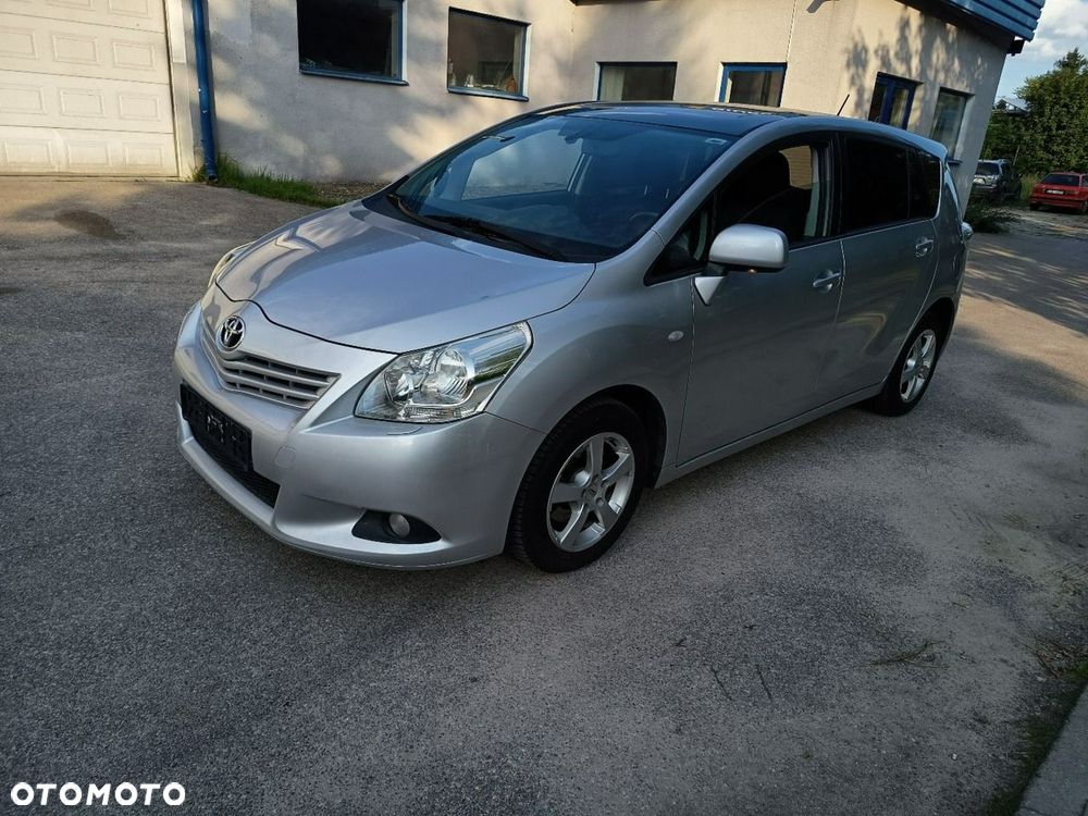 Toyota Verso - 2