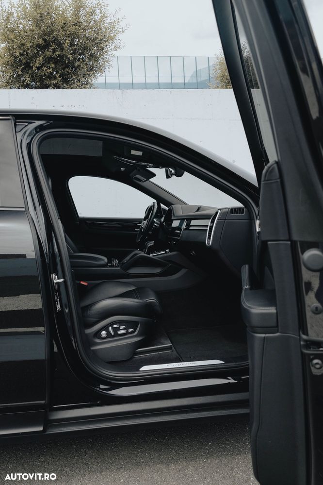 Porsche Cayenne Coupe E-Hybrid Tiptronic S - 18