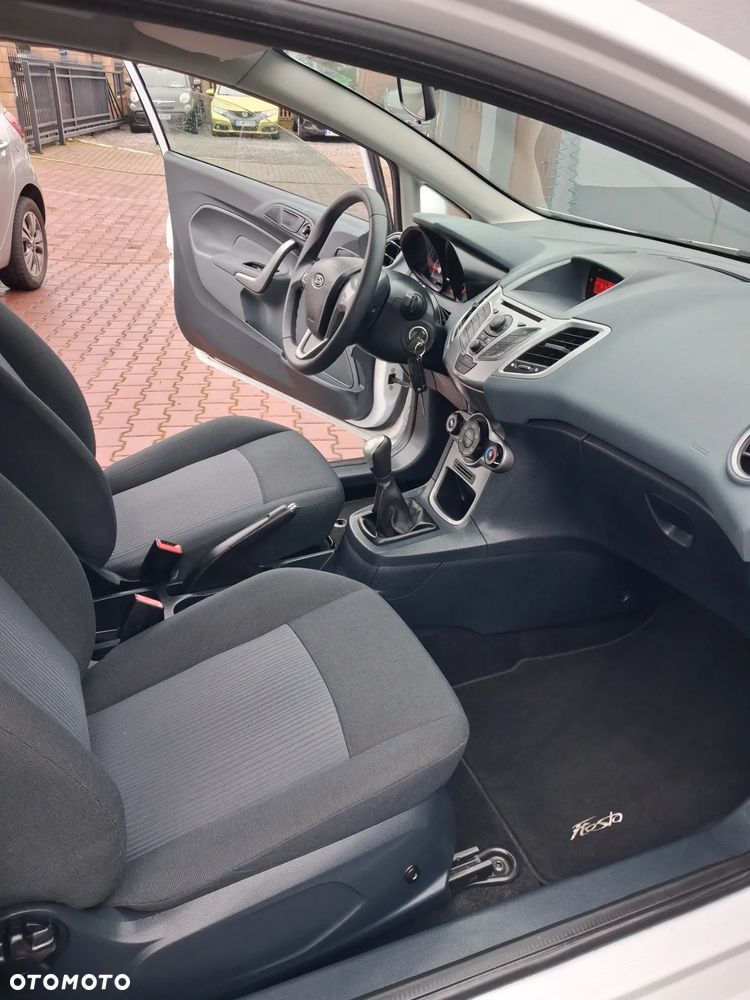 Ford Fiesta - 14