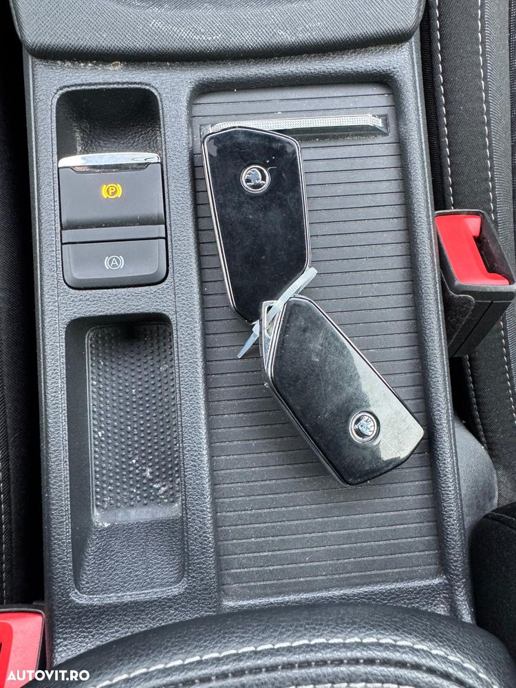 Skoda Octavia 2.0 TDI (Green tec) DSG Style - 35