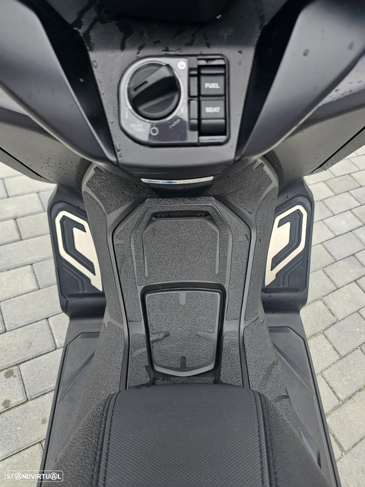 Honda Forza - 4