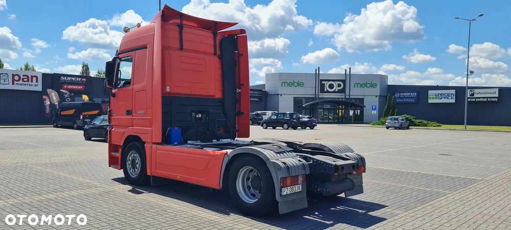 Mercedes-Benz Actros - 3