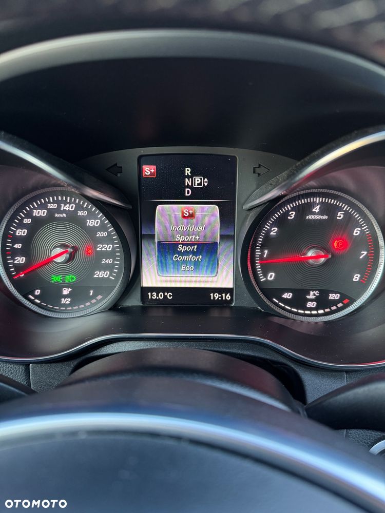 Mercedes-Benz Klasa C 180 7G-TRONIC AMG Line - 28