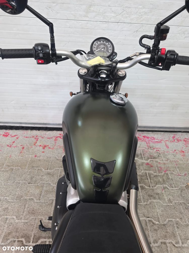 Triumph Scrambler - 28