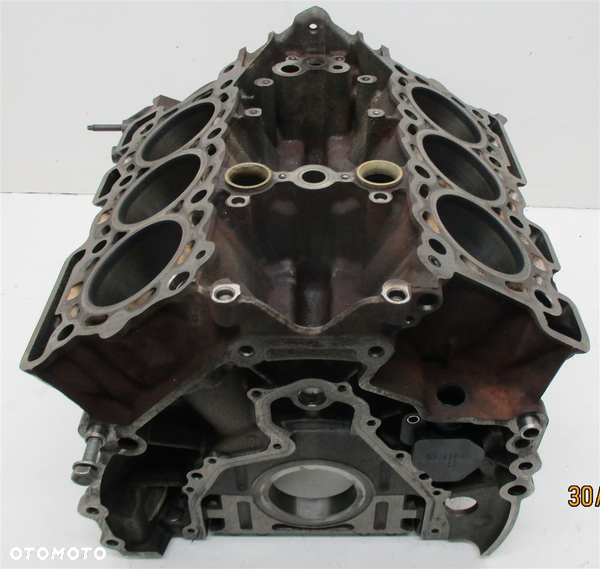 BLOK SILNIKA CITROEN C5 III C6 407 2.7 HDI V6 UHZ