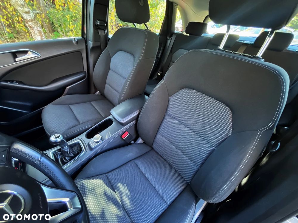 Mercedes-Benz Klasa B 180 (BlueEFFICIENCY) - 22