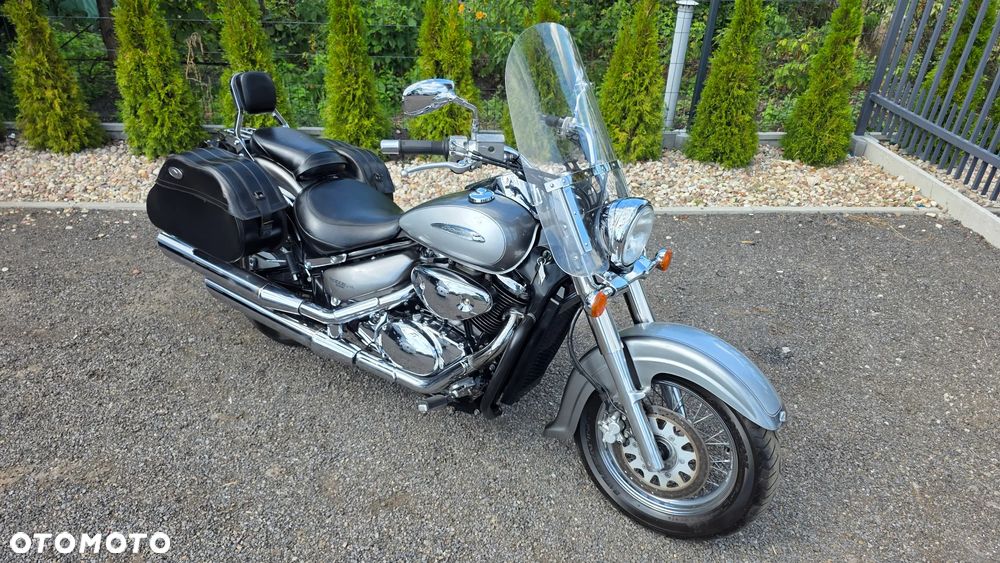 Suzuki Intruder - 14