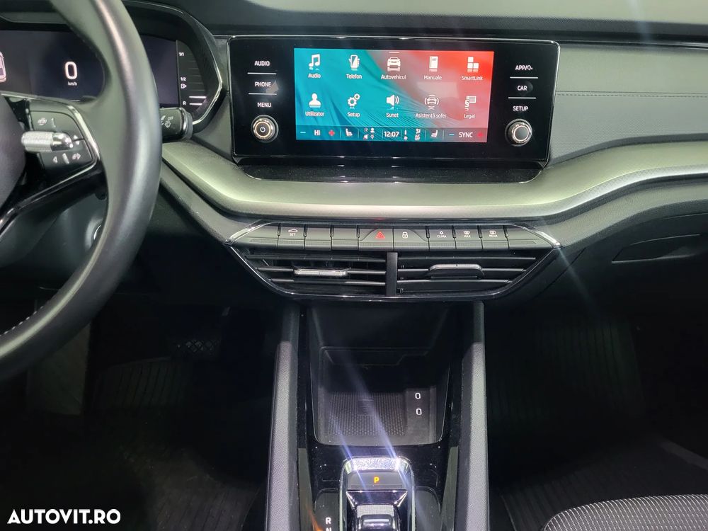 Skoda Octavia 2.0 TDI DSG Ambition - 24