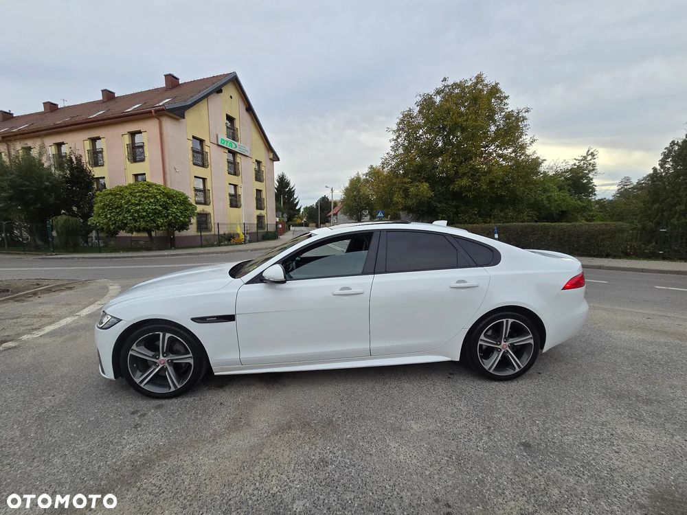 Jaguar XF 2.0 i4D R-Sport - 6